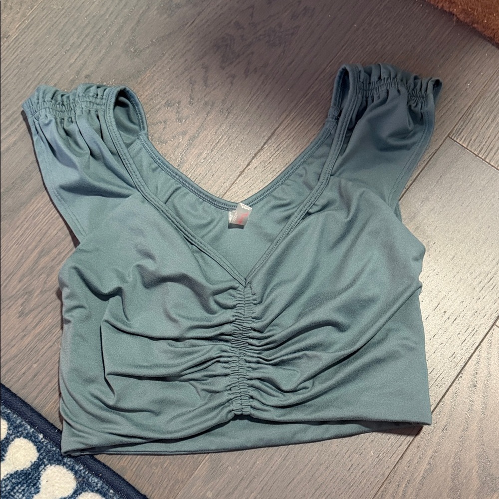 Free people breathe easier cropped tank top size small worn once